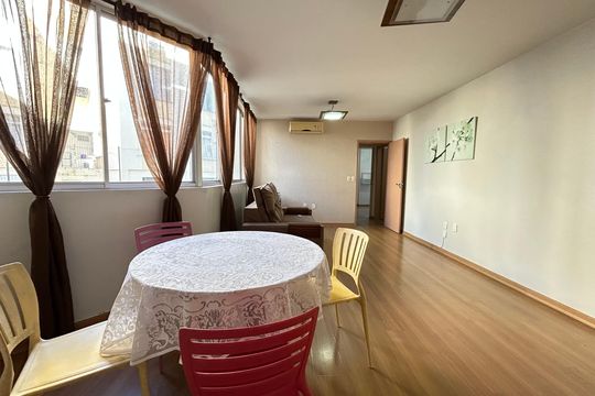 Sala de apartamento para alugar com 3 quartos, 94m² em Itacorubi, Florianópolis
