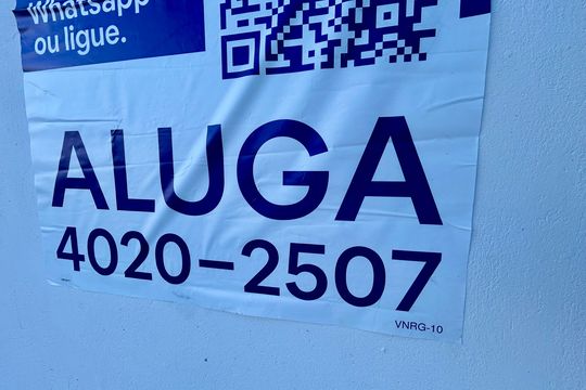 Placa  de apartamento para alugar com 3 quartos, 94m² em Itacorubi, Florianópolis