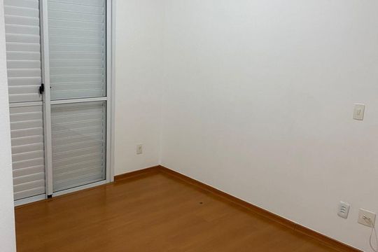 Quarto de apartamento à venda com 2 quartos, 90m² em Pinheiros, São Paulo