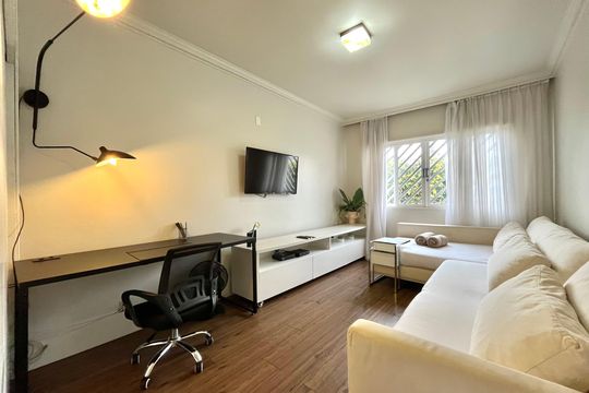 Sala de TV de casa para alugar com 4 quartos, 190m² em Campo Belo, São Paulo