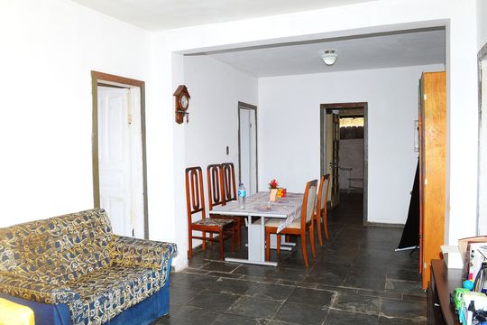 Sala de casa para alugar com 2 quartos, 450m² em Pousada Santo Antonio, Belo Horizonte
