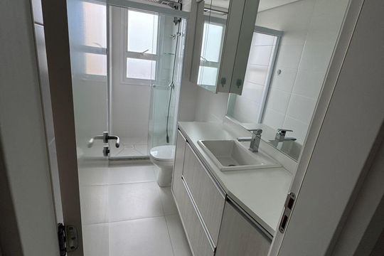 Banheiro da Suíte de apartamento à venda com 2 quartos, 79m² em Centro, São Leopoldo