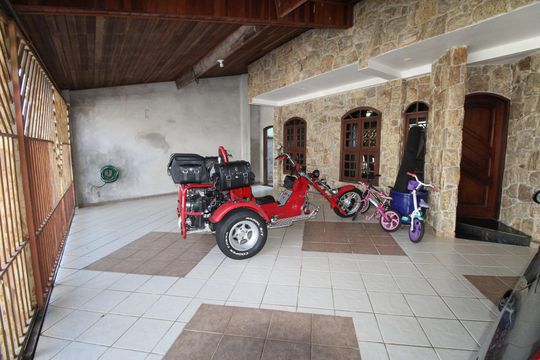 Garagem de casa de condomínio para alugar com 6 quartos, 327m² em Urbanova, São José dos Campos