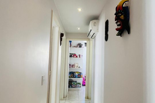 Corredor de apartamento à venda com 4 quartos, 144m² em Vila Joao Jorge, Campinas