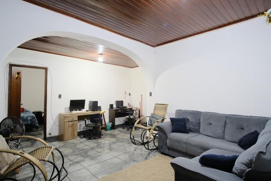 Casa à venda com 4 quartos, 186m² em Penha de França, São Paulo