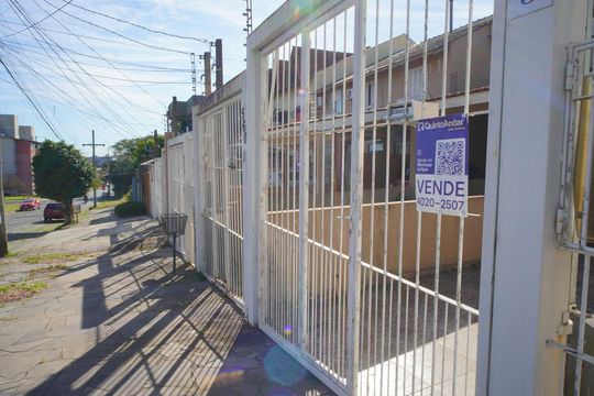 Placa externa  de casa à venda com 2 quartos, 105m² em Jardim Dona Leopoldina, Porto Alegre