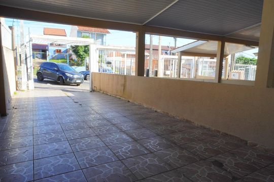 Garagem  de casa à venda com 2 quartos, 105m² em Jardim Dona Leopoldina, Porto Alegre