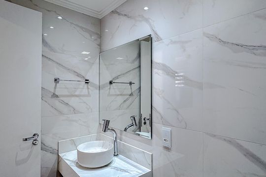 Banheiro de apartamento para alugar com 1 quarto, 27m² em Belenzinho, São Paulo