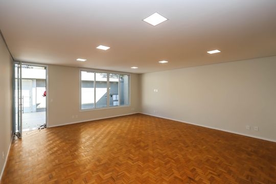 Sala de casa para alugar com 3 quartos, 400m² em Vila Mariana, São Paulo