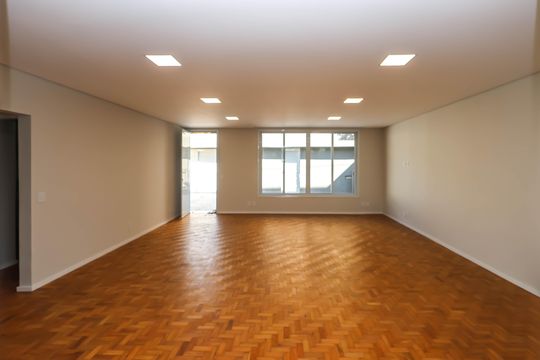 Sala de casa para alugar com 3 quartos, 400m² em Vila Mariana, São Paulo
