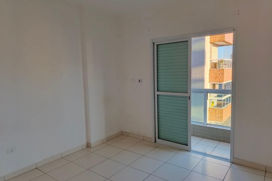 Suíte de apartamento para alugar com 2 quartos, 80m² em Canto do Forte, Praia Grande