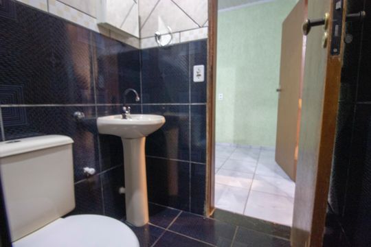 Casa para alugar com 1 quarto, 65m² em Conjunto K, Brasília