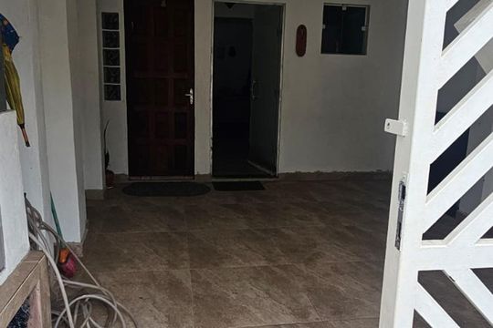 Garagem de casa à venda com 2 quartos, 150m² em Conjunto Residencial Sitio Oratorio, São Paulo