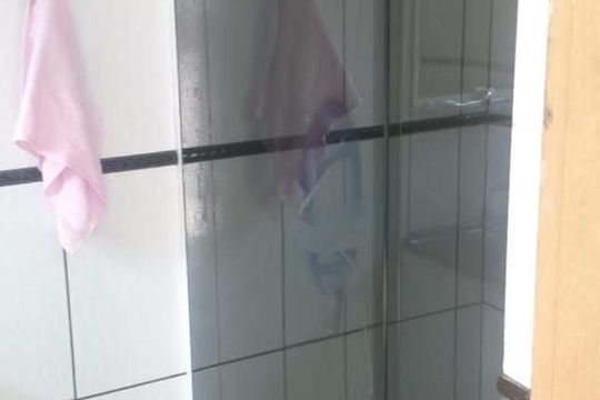 Casa 1 - Banheiro de casa à venda com 2 quartos, 150m² em Conjunto Residencial Sitio Oratorio, São Paulo
