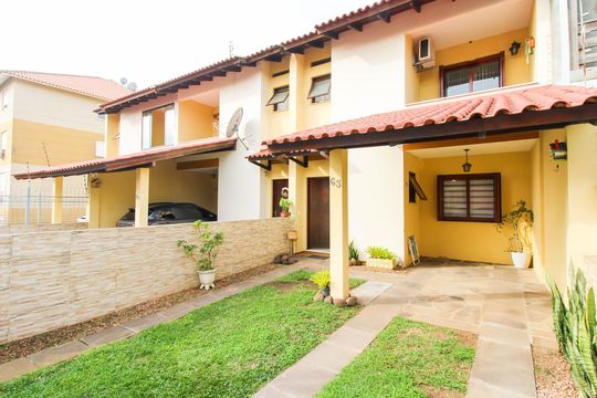 Área externa de casa para alugar com 3 quartos, 173m² em Nossa Senhora das Gracas, Canoas