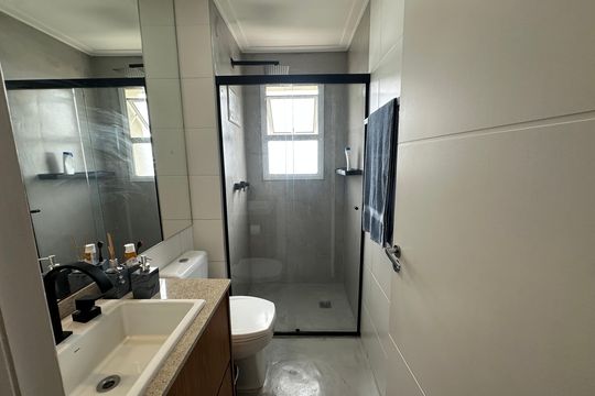 Banheiro da Suíte 3 de apartamento à venda com 3 quartos, 202m² em Alphaville Empresarial, Santana de Parnaíba