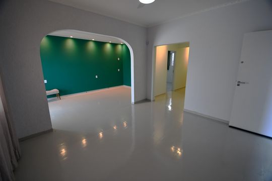 Sala de casa à venda com 3 quartos, 398m² em Jardim Proença, Campinas
