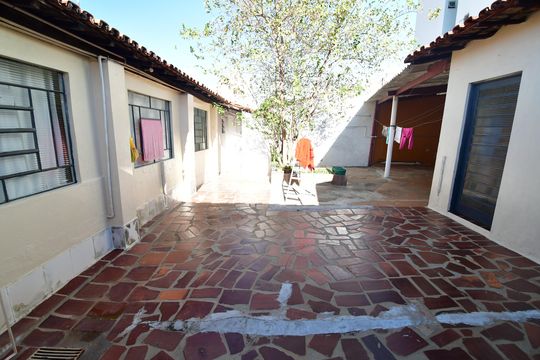 Quintal de casa à venda com 3 quartos, 398m² em Jardim Proença, Campinas