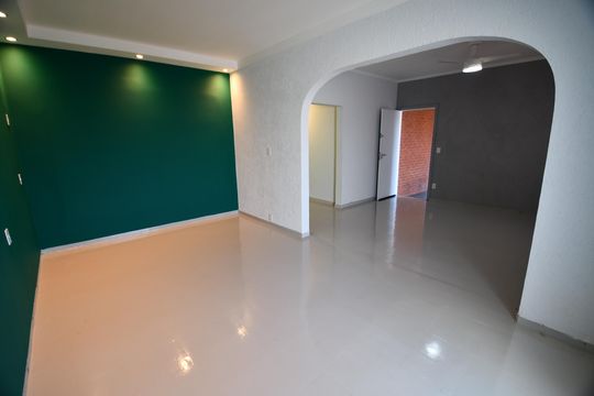 Sala de casa à venda com 3 quartos, 398m² em Jardim Proença, Campinas