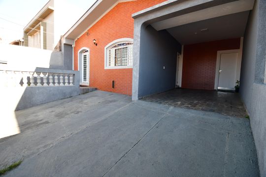 Garagem de casa à venda com 3 quartos, 398m² em Jardim Proença, Campinas