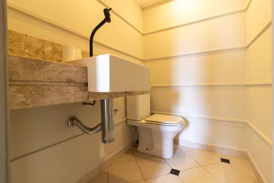 Lavabo de apartamento para alugar com 2 quartos, 157m² em Pinheiros, São Paulo