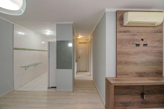 Sala de apartamento à venda com 2 quartos, 47m² em Sarandi, Porto Alegre