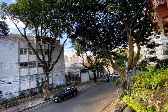 Vista da Sala de casa à venda com 5 quartos, 520m² em São Pedro, Belo Horizonte