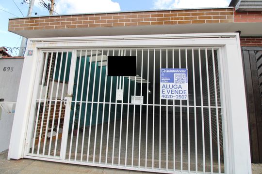 Fachada de casa à venda com 5 quartos, 180m² em Vila Ré, São Paulo