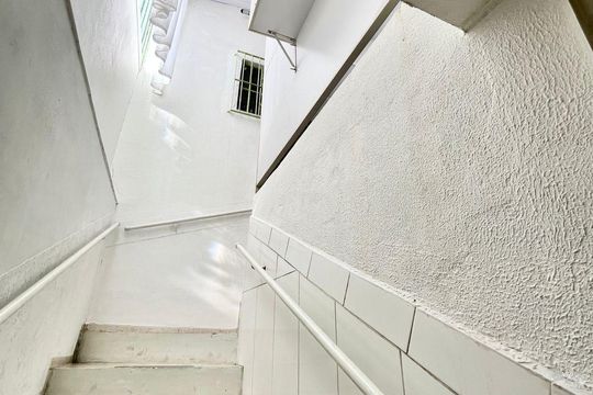 Escada de casa à venda com 3 quartos, 160m² em Jardim Proenca I, Campinas