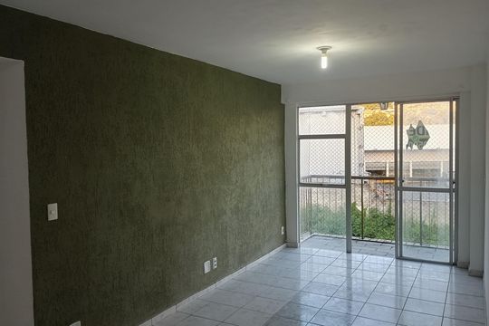 Apartamento para alugar com 2 quartos, 61m² em Taquara, Rio de Janeiro