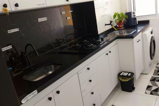 Cozinha de apartamento para alugar com 2 quartos, 49m² em Santa Terezinha, São Bernardo do Campo