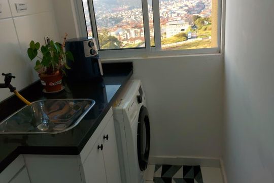 Área de serviço de apartamento para alugar com 2 quartos, 49m² em Santa Terezinha, São Bernardo do Campo