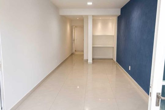 Casa para alugar com 5 quartos, 185m² em Campo Grande, Rio de Janeiro