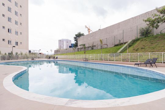 Área comum - Piscina de apartamento para alugar com 2 quartos, 42m² em Vila Sul Americana, Carapicuíba