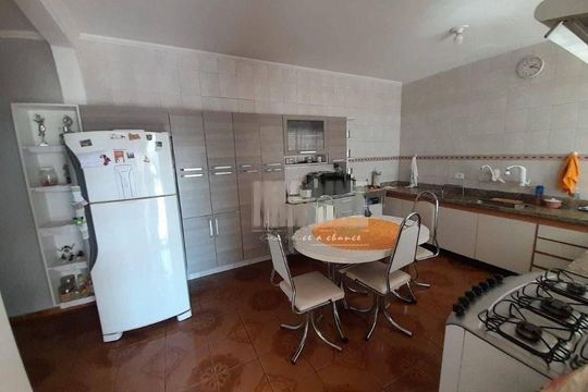 Casa à venda com 4 quartos, 150m² em Jardim Santa Maria, São Paulo