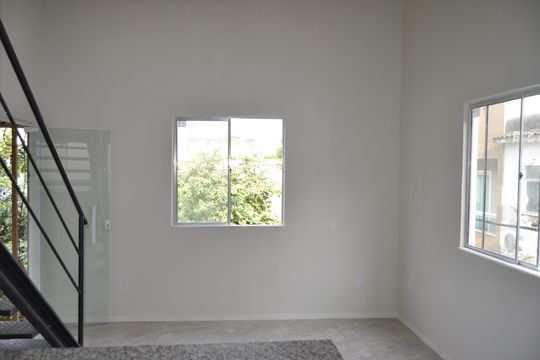 Sala/cozinha  de casa de condomínio para alugar com 1 quarto, 35m² em Méier, Rio de Janeiro