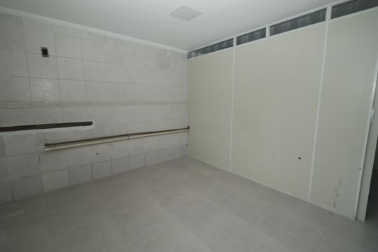 Subsolo de casa para alugar com 2 quartos, 180m² em Ipiranga, São Paulo