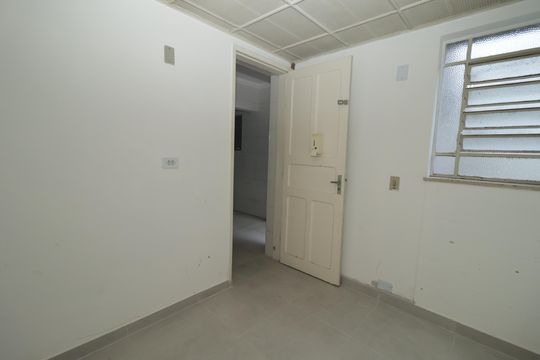 Quarto - Subsolo de casa para alugar com 2 quartos, 180m² em Ipiranga, São Paulo