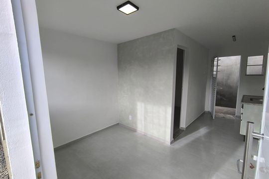 Kitnet/Studio para alugar com 1 quarto, 30m² em Monte Alegre, Cabo Frio