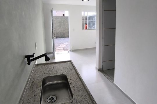 Cozinha de kitnet/studio para alugar com 1 quarto, 30m² em Monte Alegre, Cabo Frio