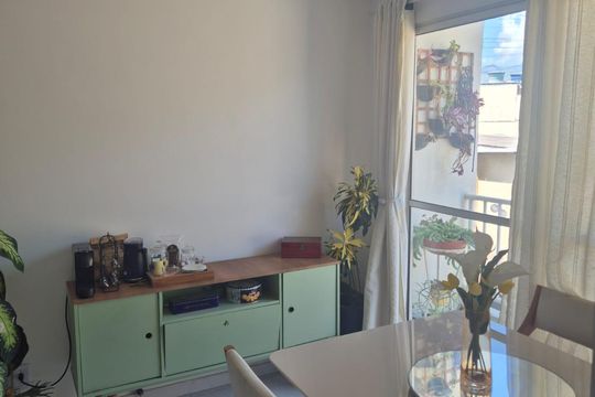 Sala de apartamento para alugar com 2 quartos, 48m² em Cascadura, Rio de Janeiro