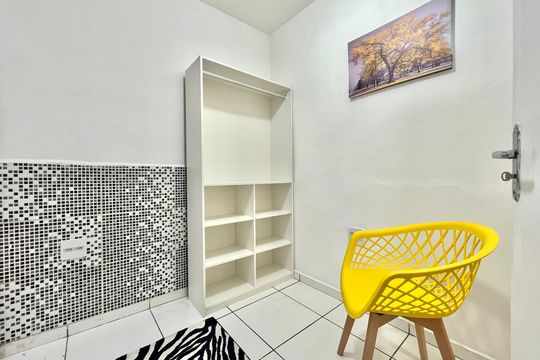 Quarto de Serviço de casa à venda com 2 quartos, 110m² em Vila Mascote, São Paulo