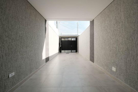 Garagem de casa à venda com 3 quartos, 168m² em Vila Granada, São Paulo