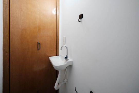 Lavabo de casa à venda com 3 quartos, 168m² em Vila Granada, São Paulo