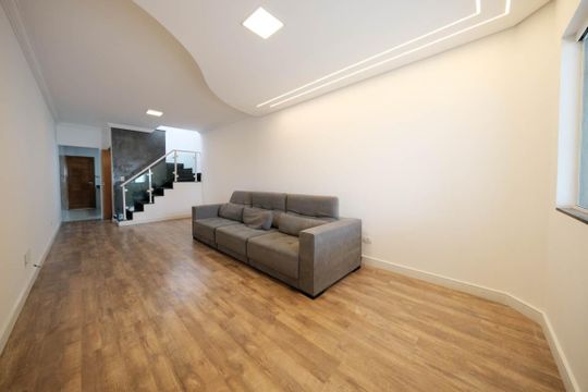 Sala de casa à venda com 3 quartos, 168m² em Vila Granada, São Paulo