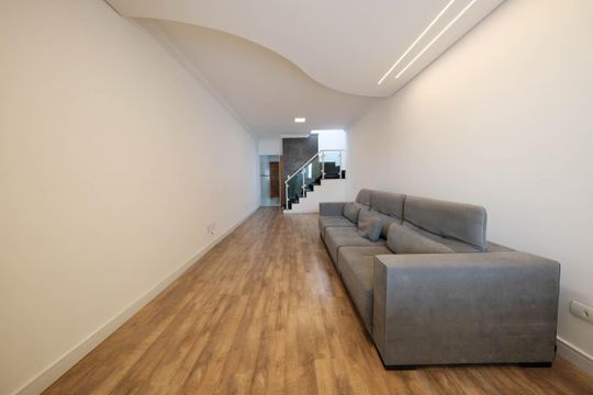 Casa à venda com 3 quartos, 168m² em Vila Granada, São Paulo