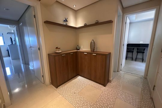Hall de entrada de apartamento à venda com 4 quartos, 178m² em Cidade Monções, São Paulo