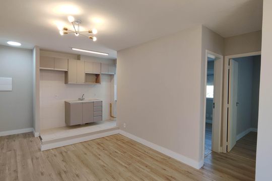 Sala de apartamento para alugar com 2 quartos, 55m² em Parque Imperial, Ferraz de Vasconcelos