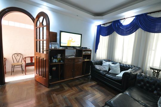 Casa à venda com 3 quartos, 160m² em Jardim Joamar, São Paulo
