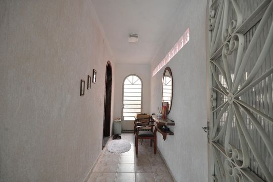 Hall de entrada de casa à venda com 3 quartos, 160m² em Jardim Joamar, São Paulo